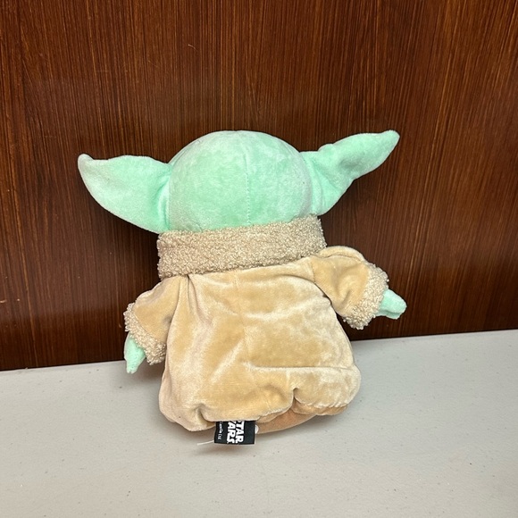 Star Wars the Mandalorian the child Grogu Baby Yoda plush - Picture 7 of 14